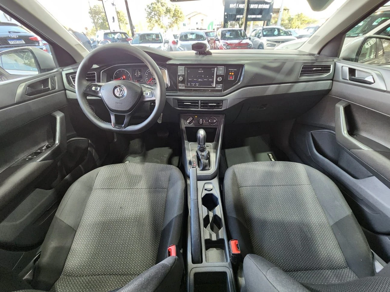 VOLKSWAGEN VIRTUS