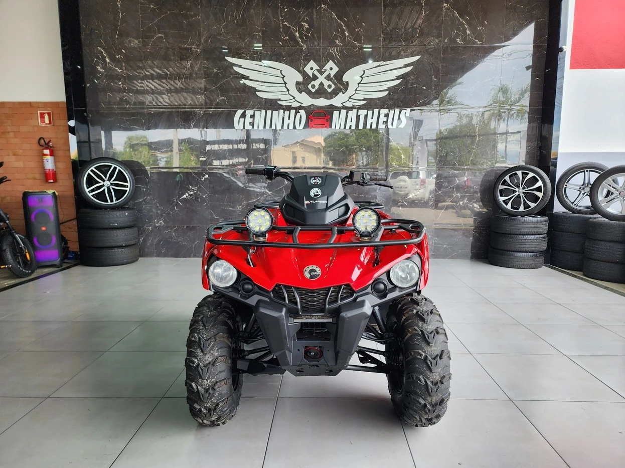 CAN-AM OUTLANDER 570 EFI