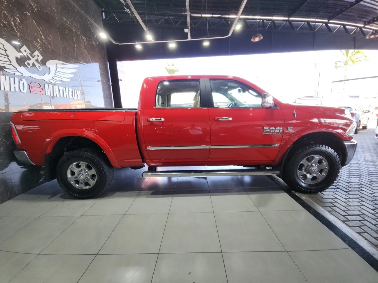 DODGE RAM
