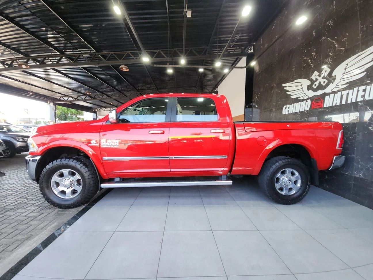 DODGE RAM