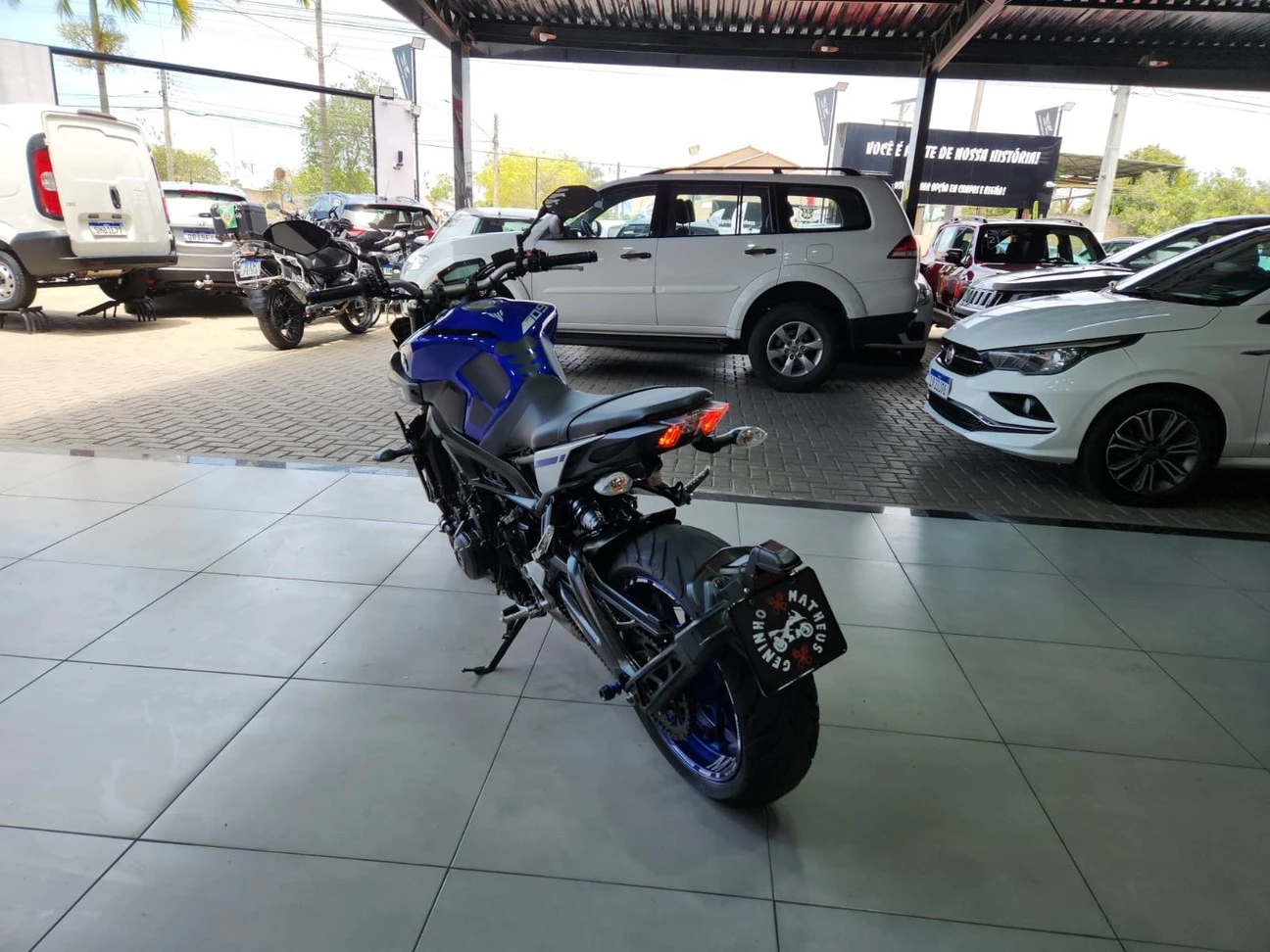 YAMAHA MT-09