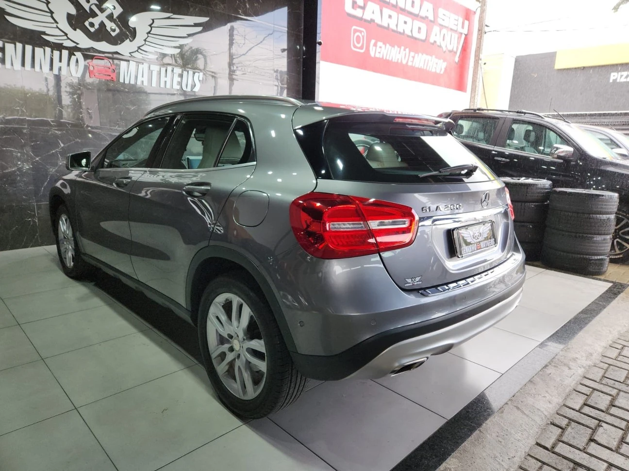 MERCEDES-BENZ GLA 200