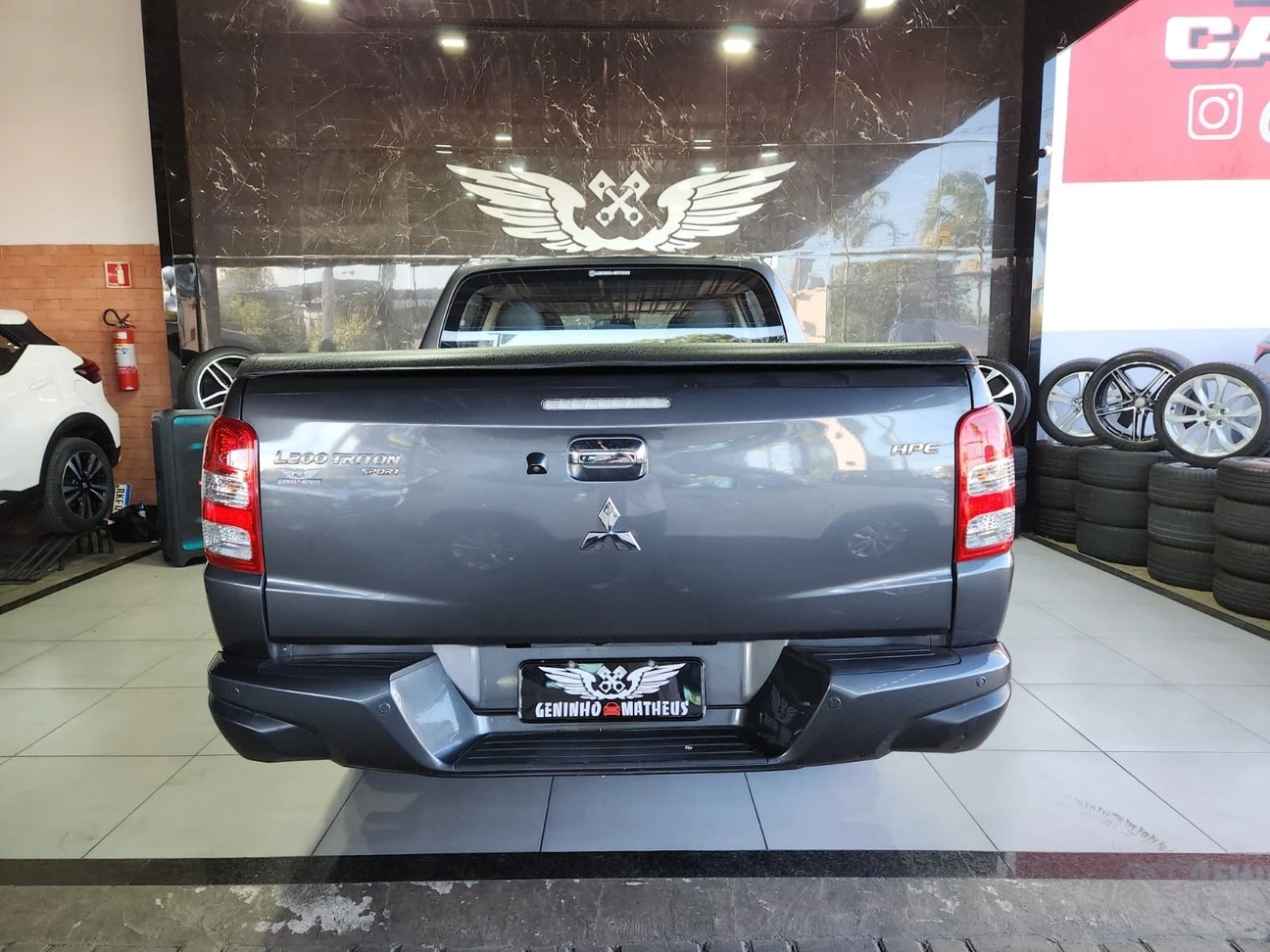 MITSUBISHI L200 TRITON