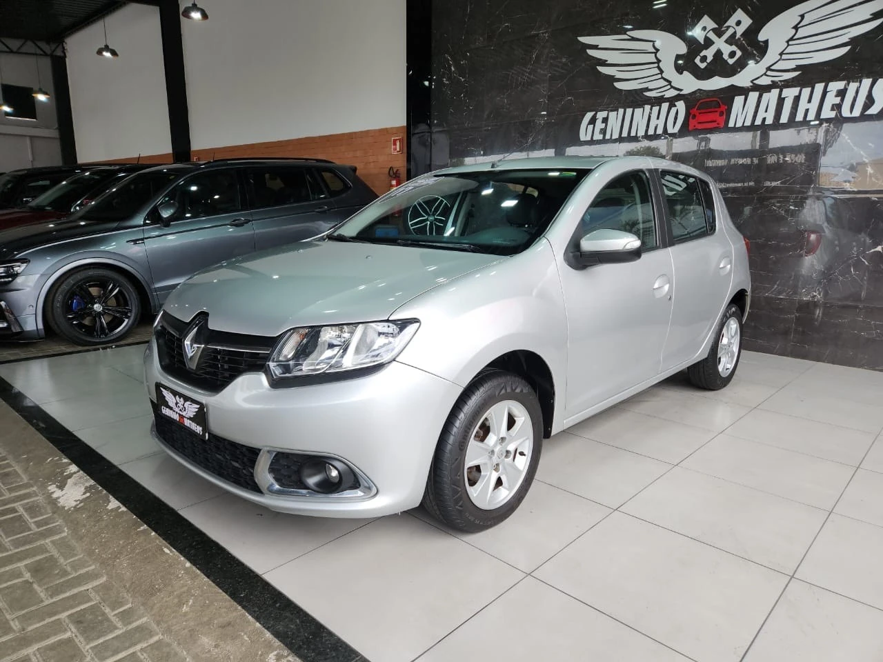 RENAULT SANDERO