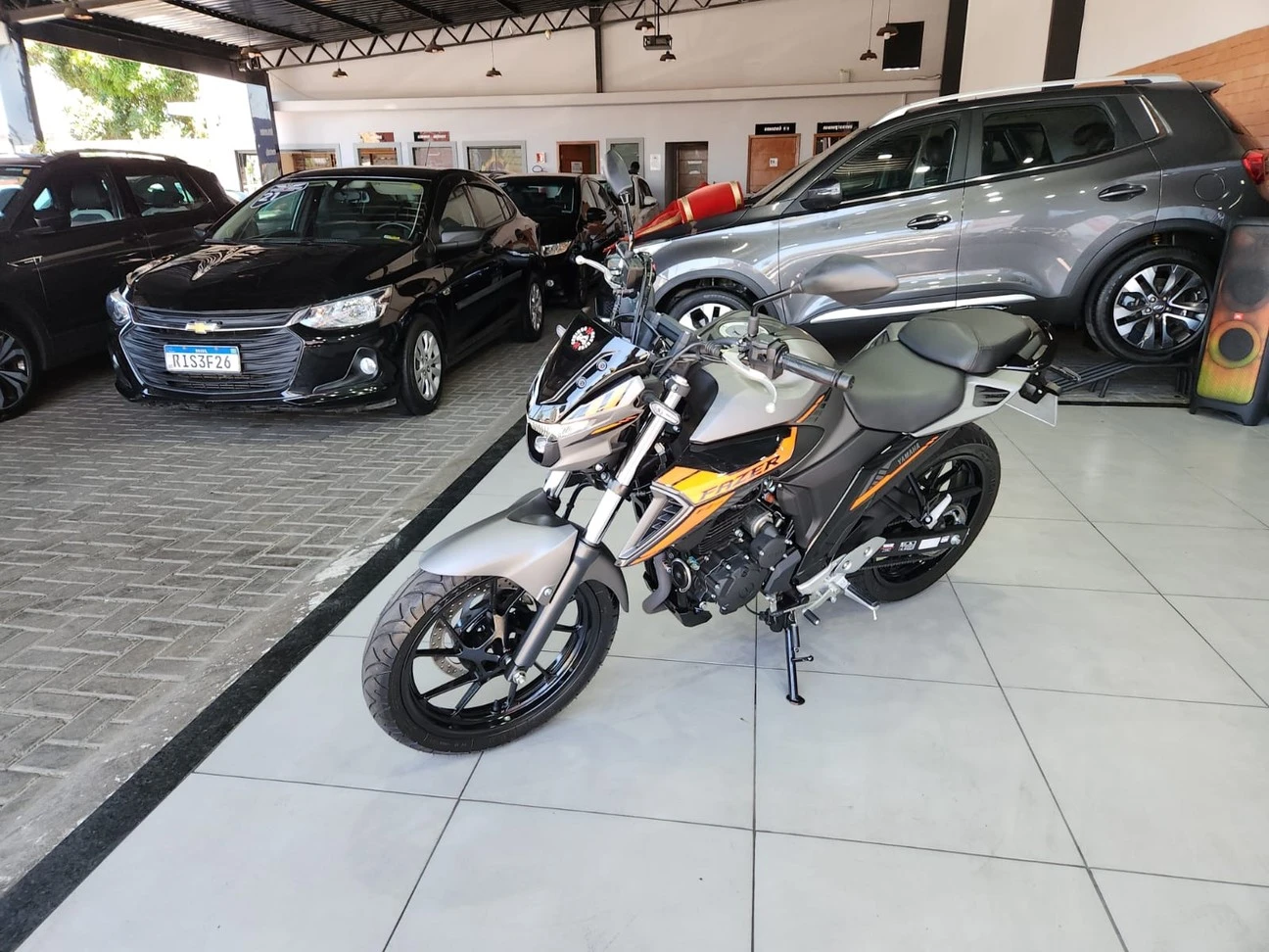 YAMAHA FZ25 FAZER ABS