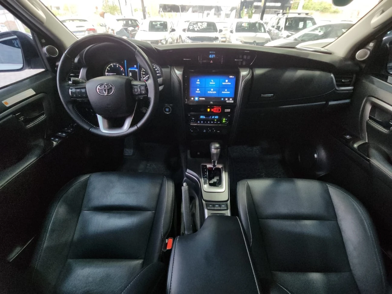 TOYOTA HILUX SW4