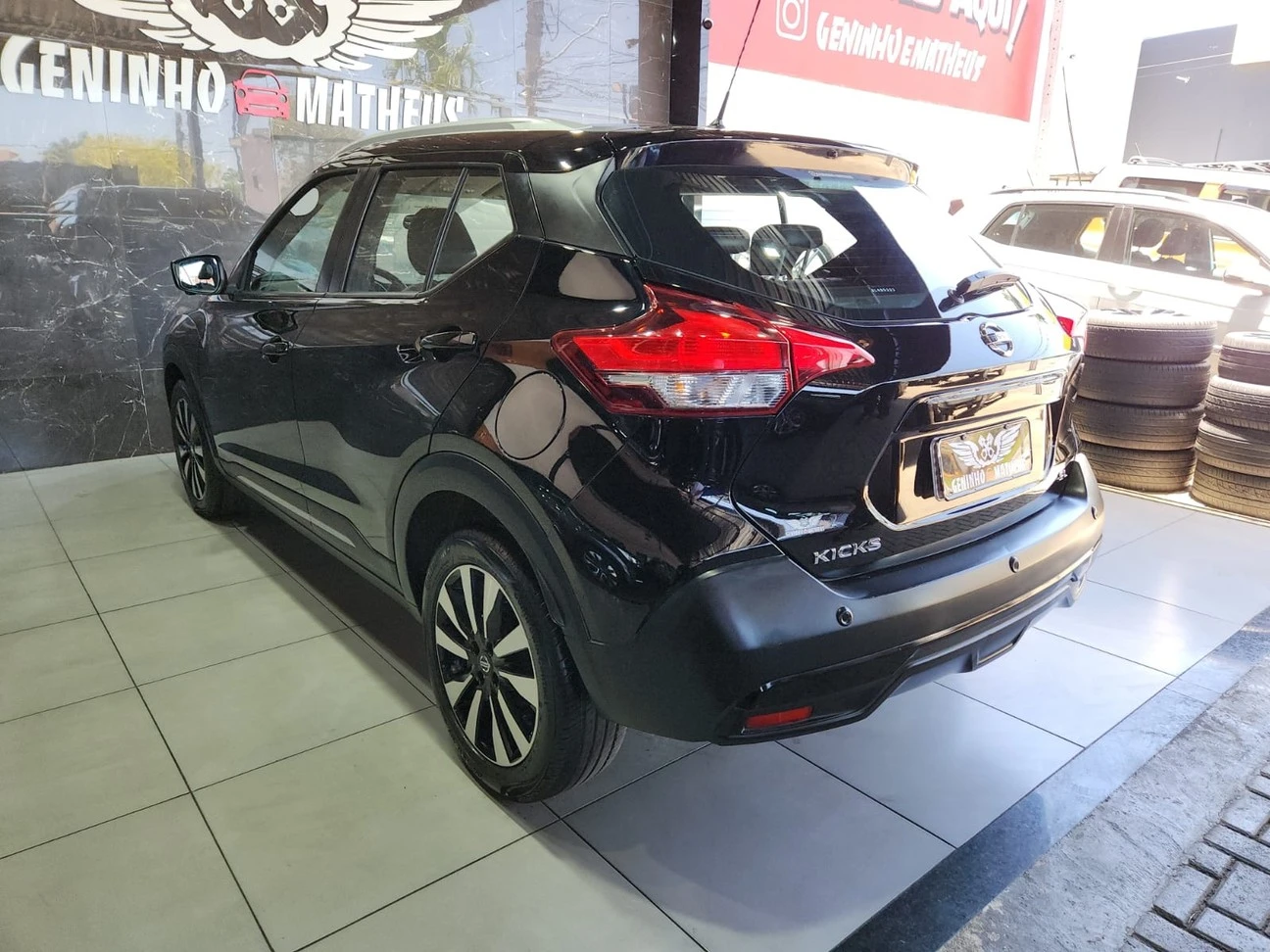 NISSAN KICKS