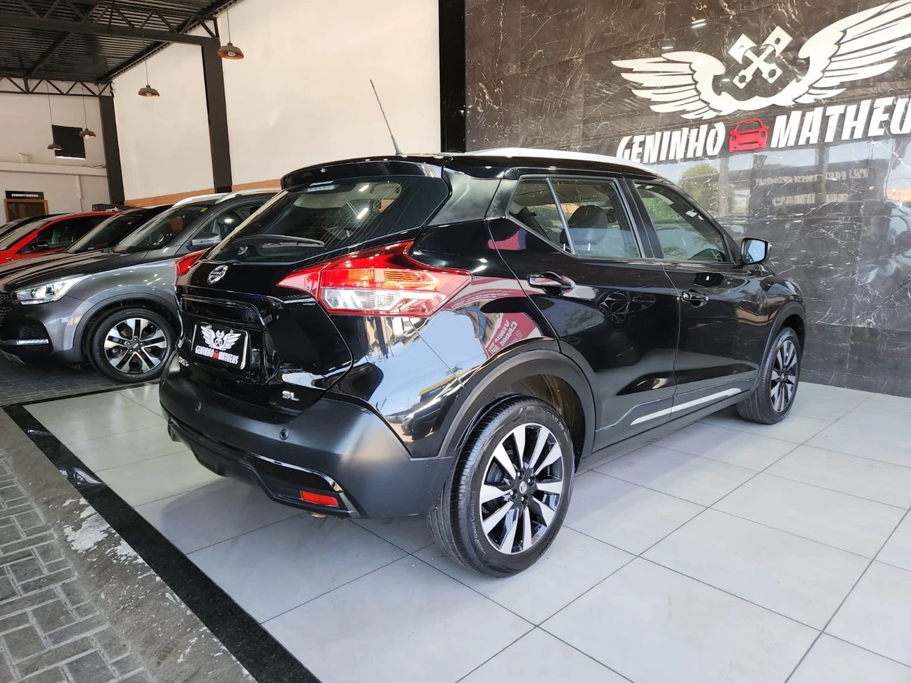 NISSAN KICKS