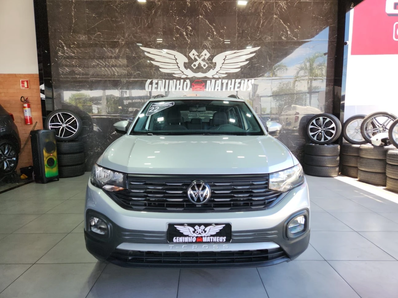 VOLKSWAGEN T-CROSS