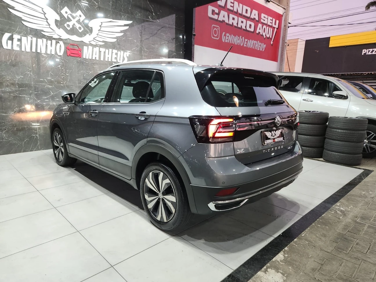 VOLKSWAGEN T-CROSS