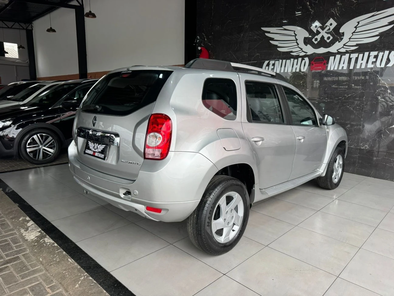 RENAULT DUSTER