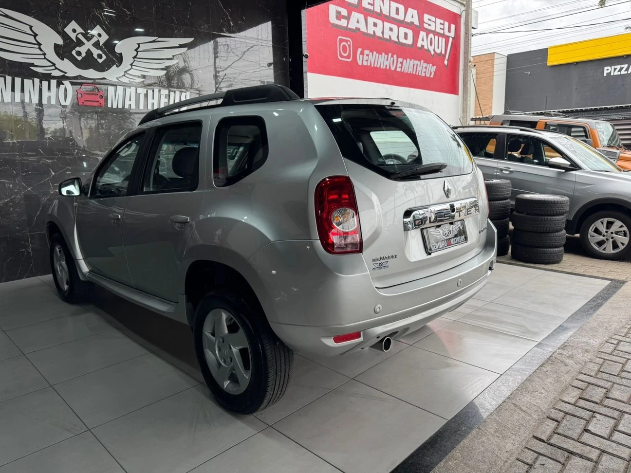 RENAULT DUSTER