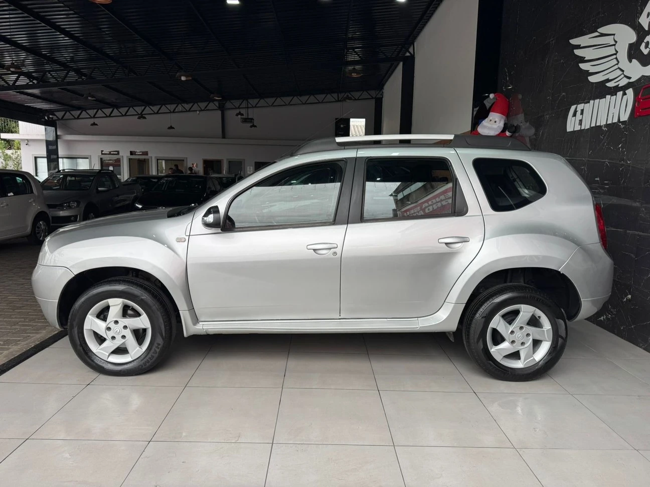 RENAULT DUSTER