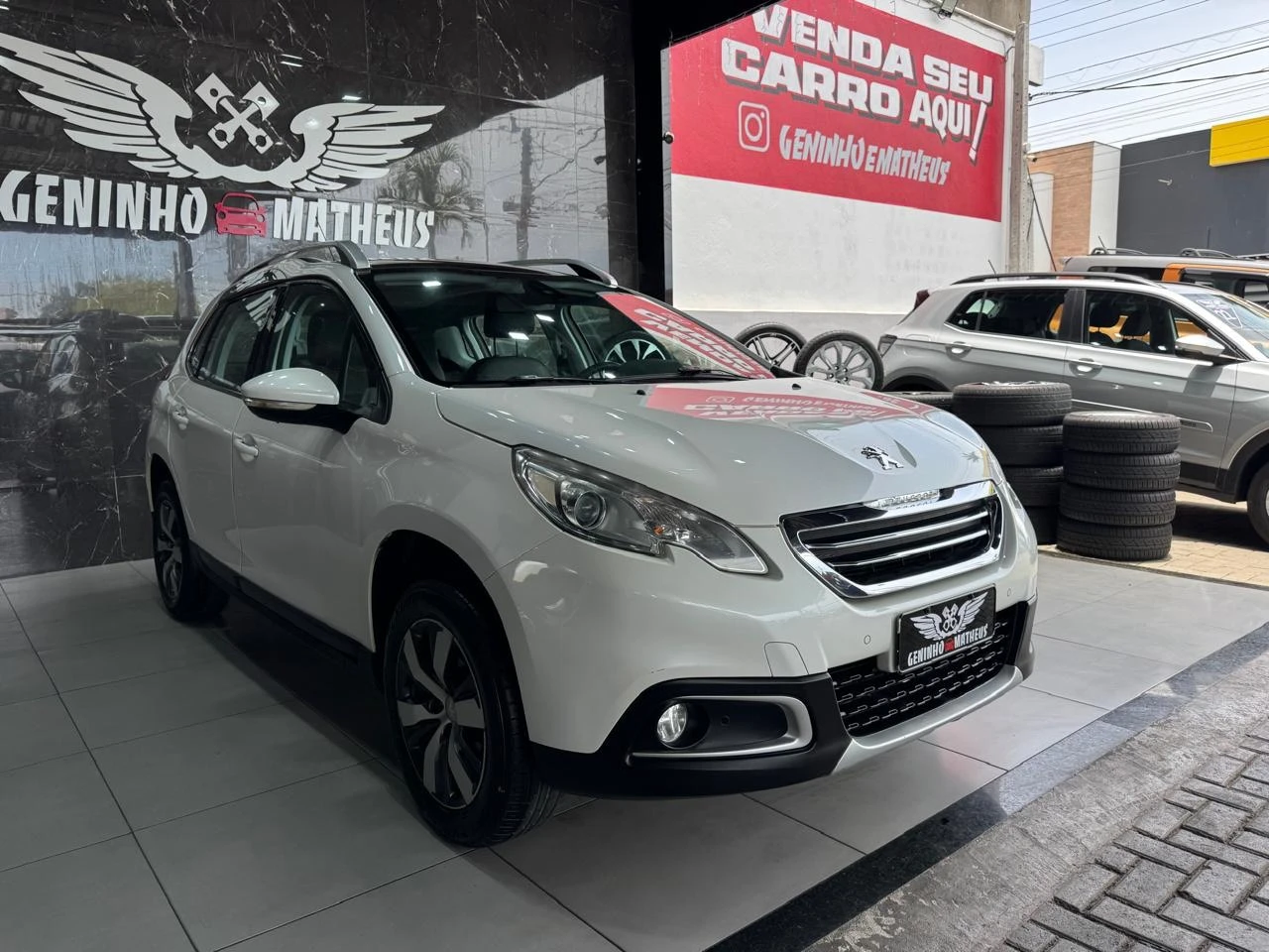 PEUGEOT 2008