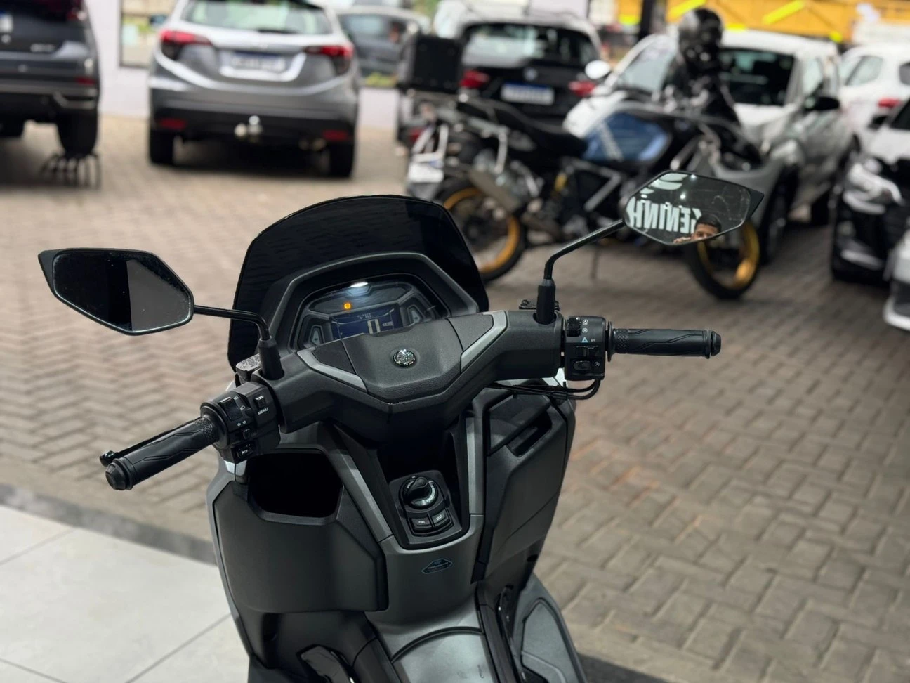 YAMAHA NMAX 160 ABS