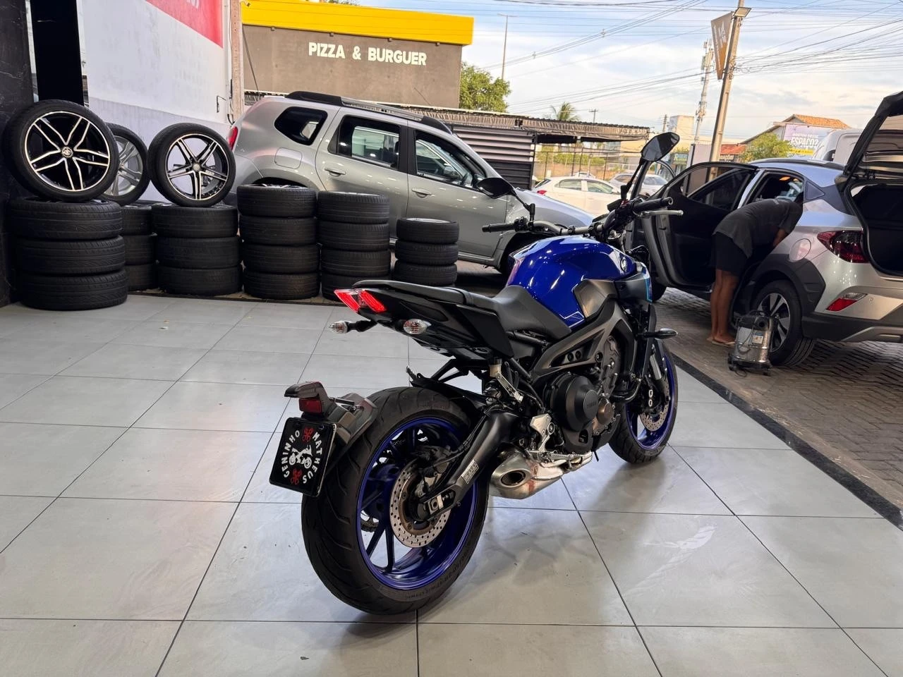 YAMAHA MT-09