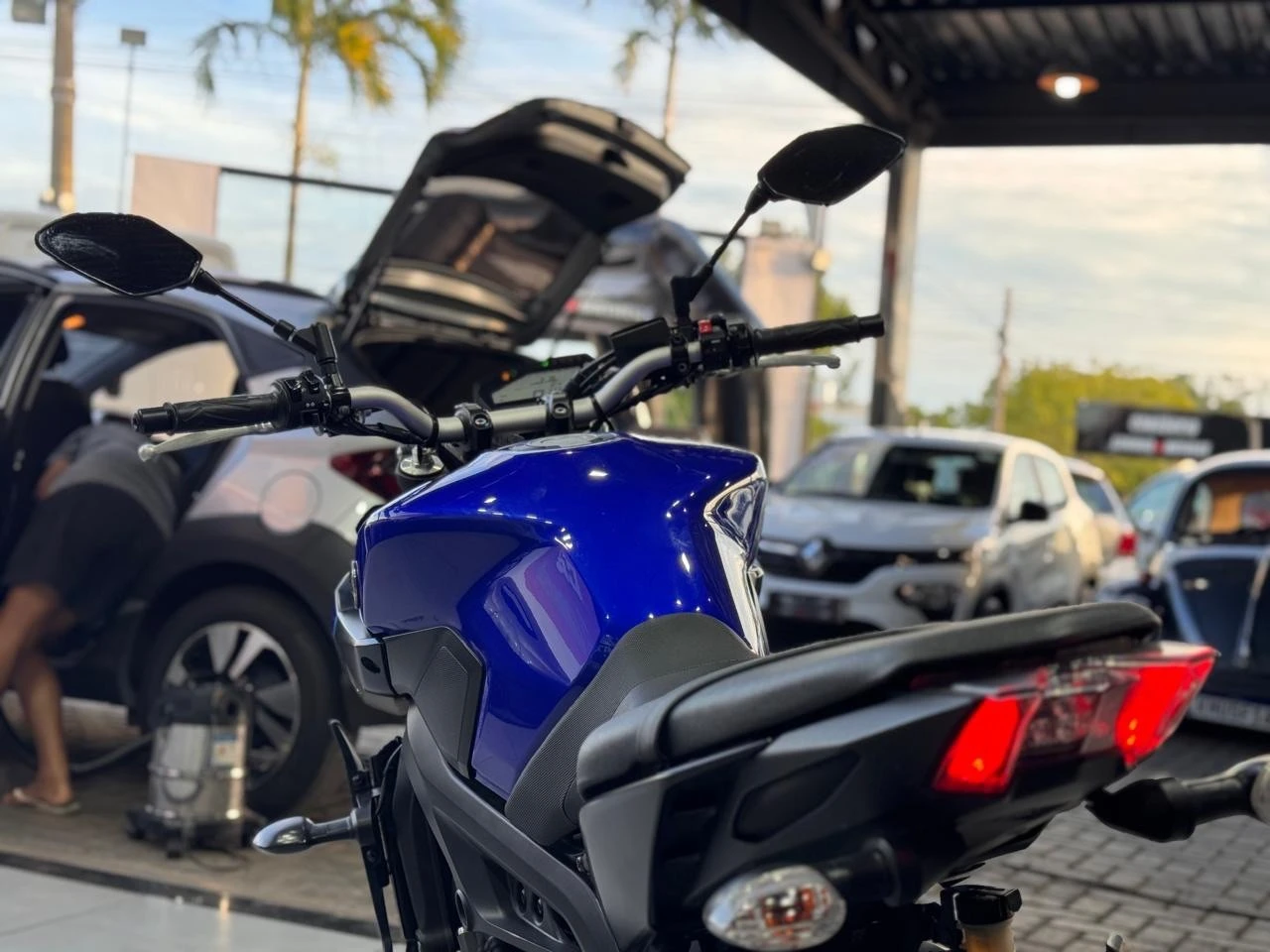 YAMAHA MT-09