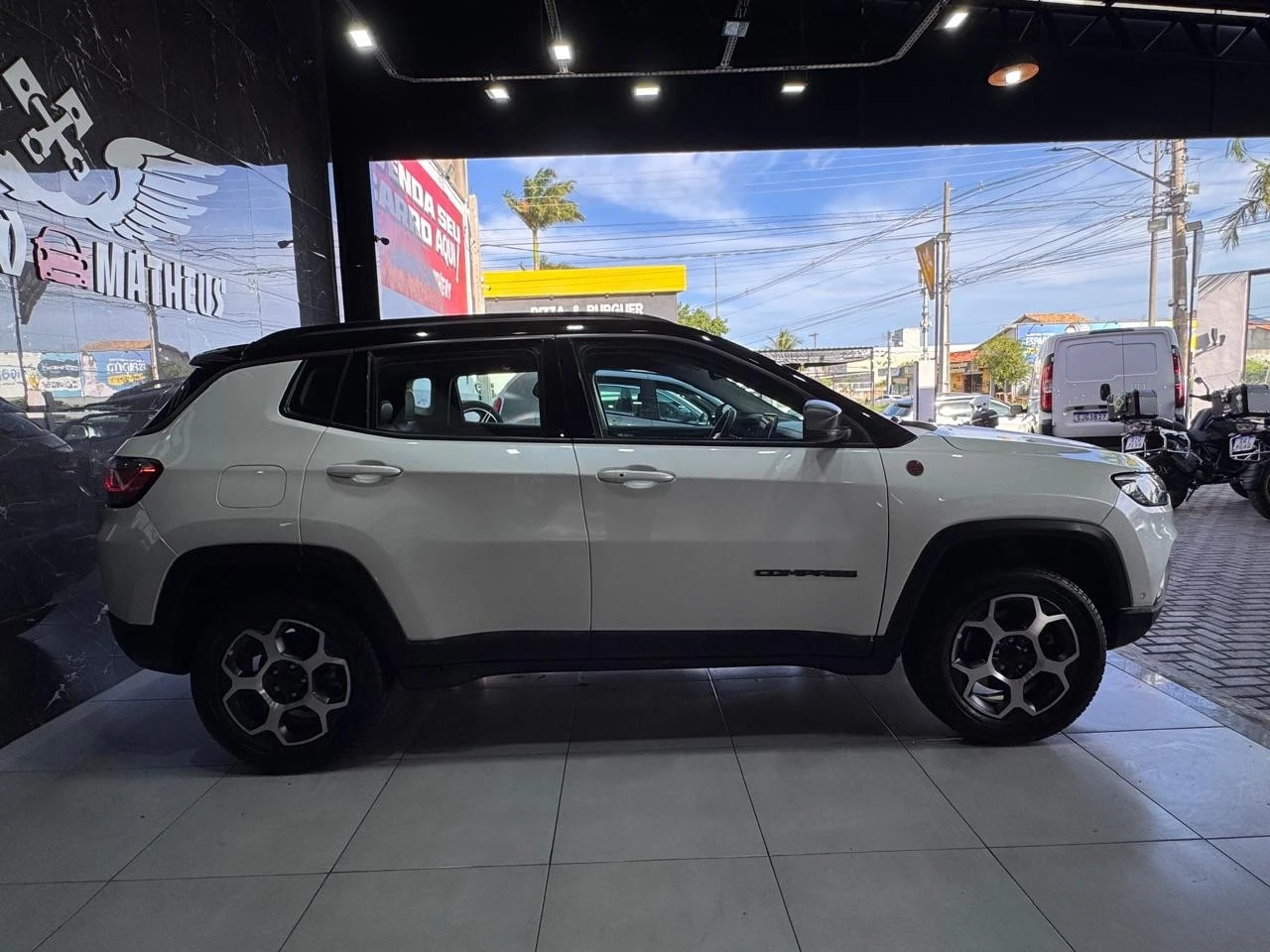 JEEP COMPASS