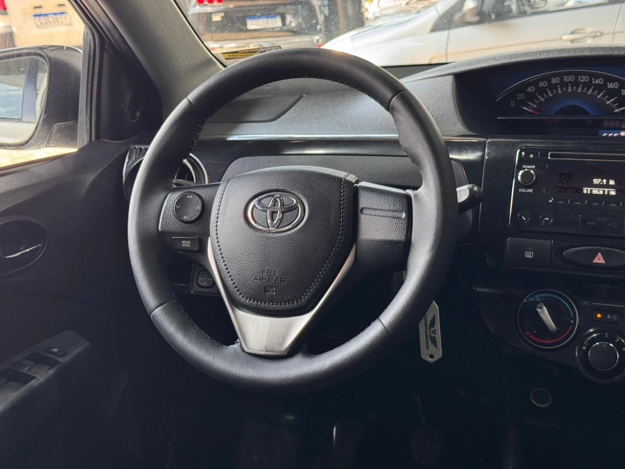 TOYOTA ETIOS