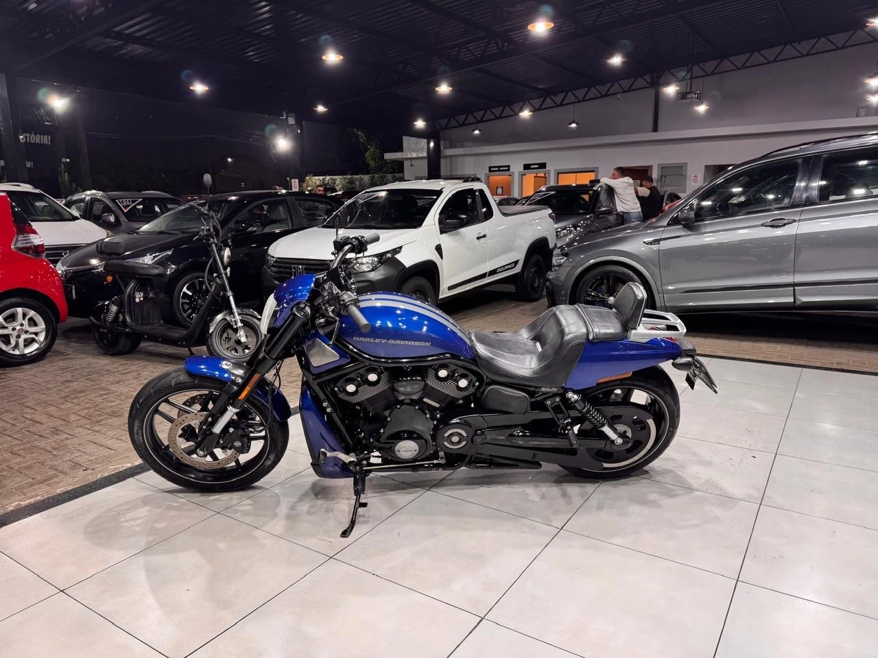 HARLEY-DAVIDSON NIGHT ROD SPECIAL