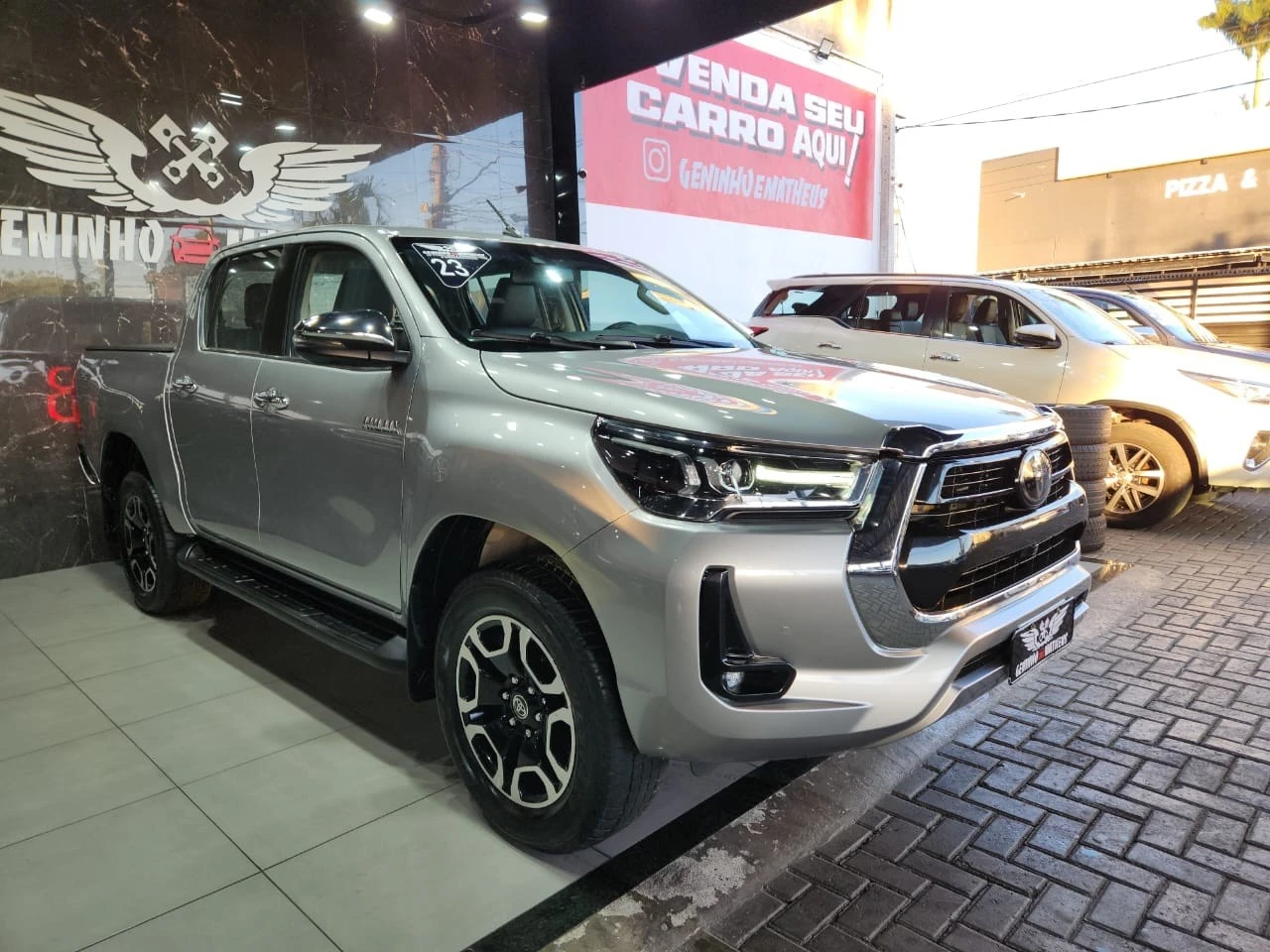 TOYOTA HILUX