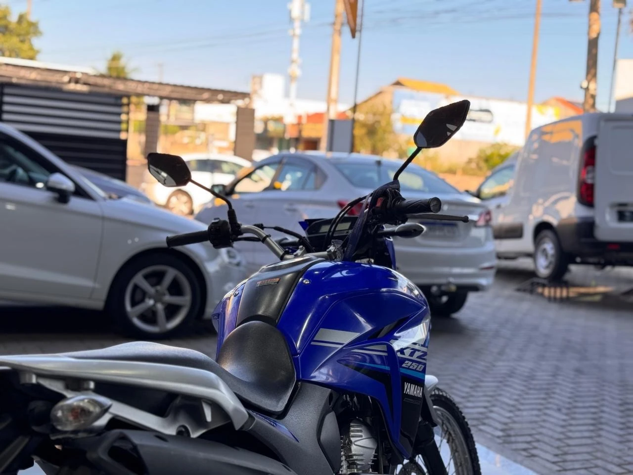 YAMAHA XTZ 250 LANDER