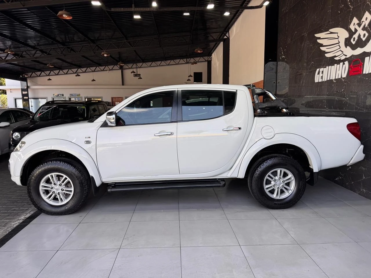 MITSUBISHI L200 TRITON
