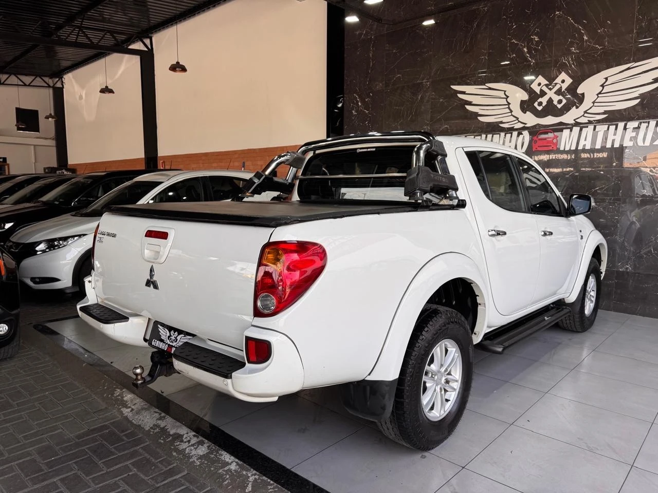 MITSUBISHI L200 TRITON