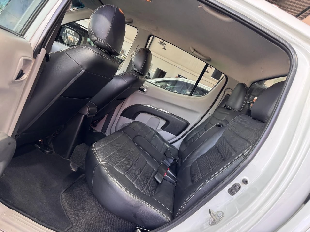 MITSUBISHI L200 TRITON