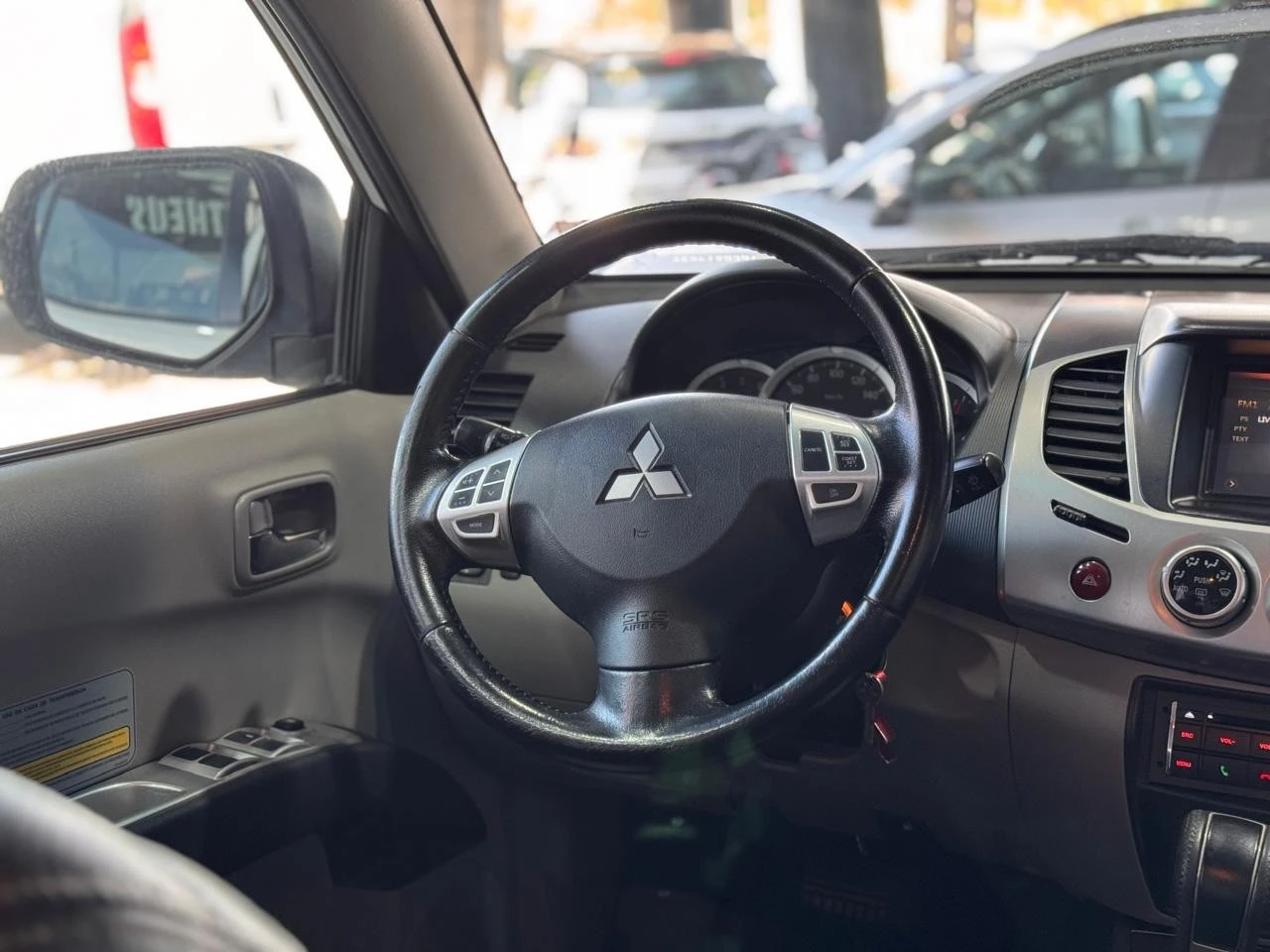 MITSUBISHI L200 TRITON