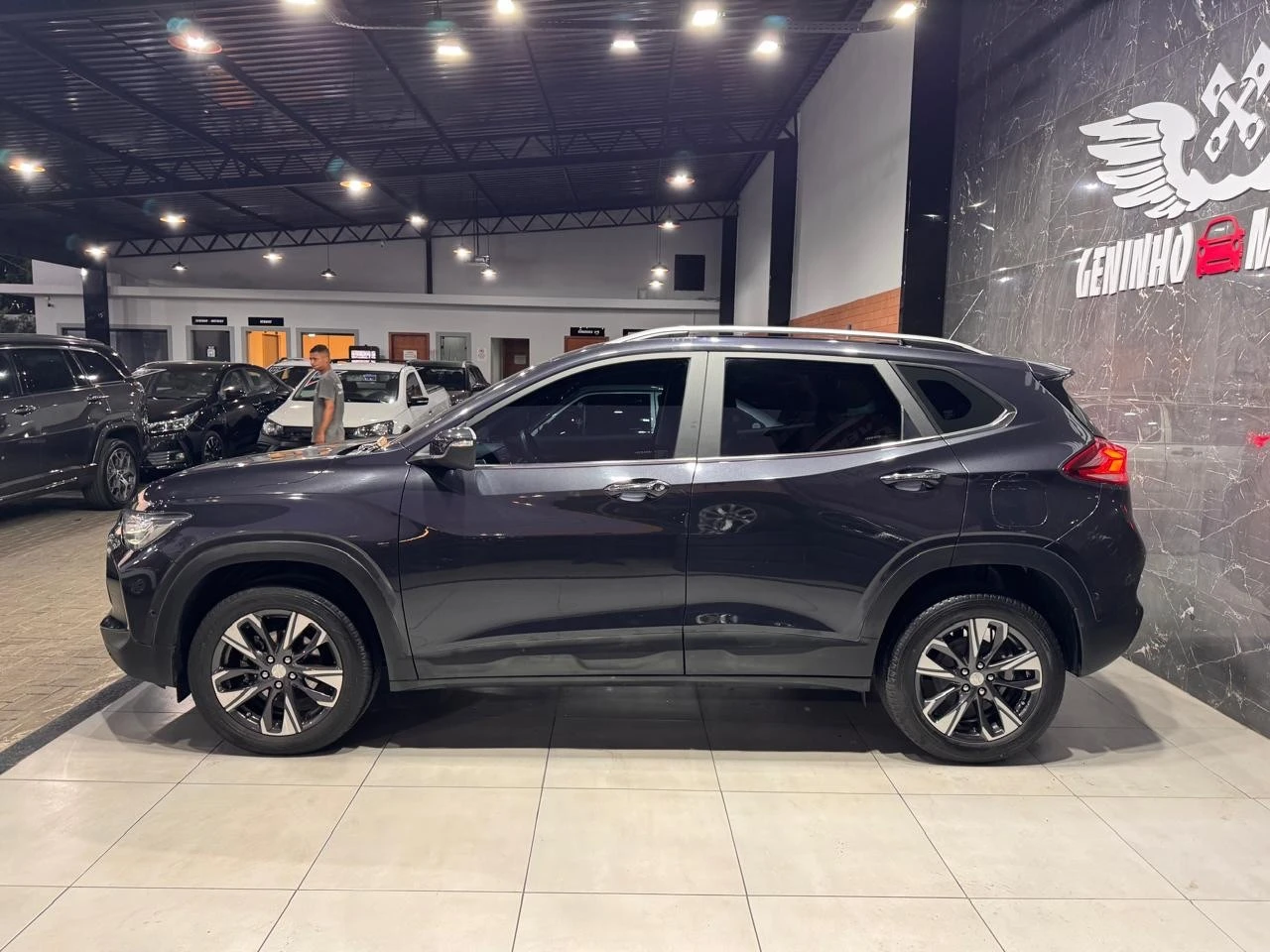 CHEVROLET TRACKER
