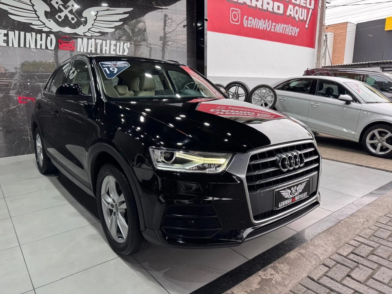 AUDI Q3