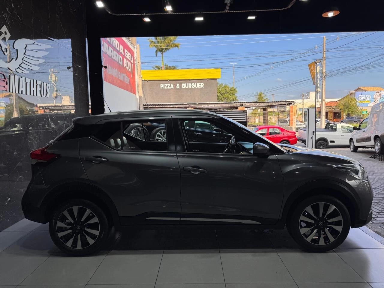 NISSAN KICKS