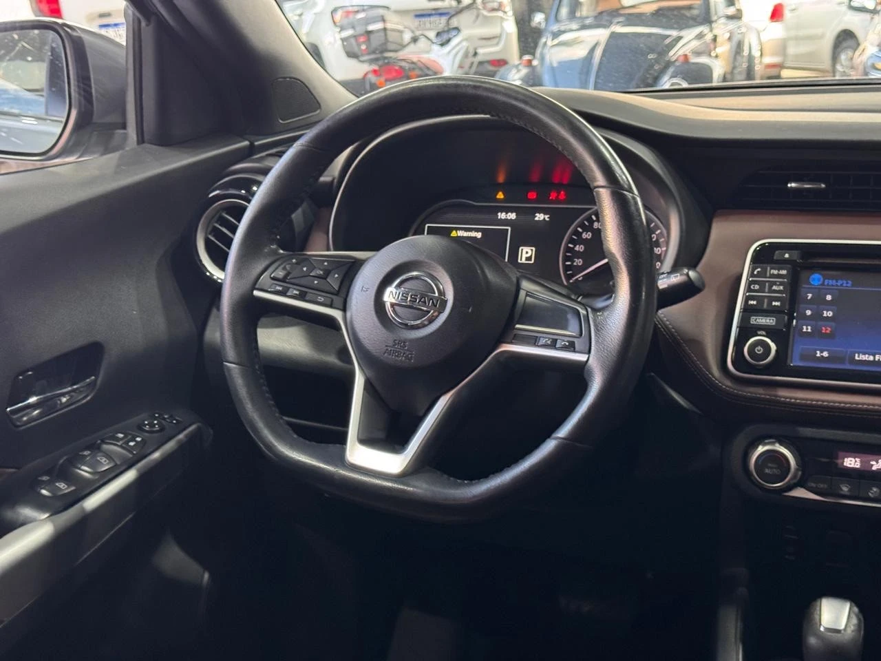 NISSAN KICKS