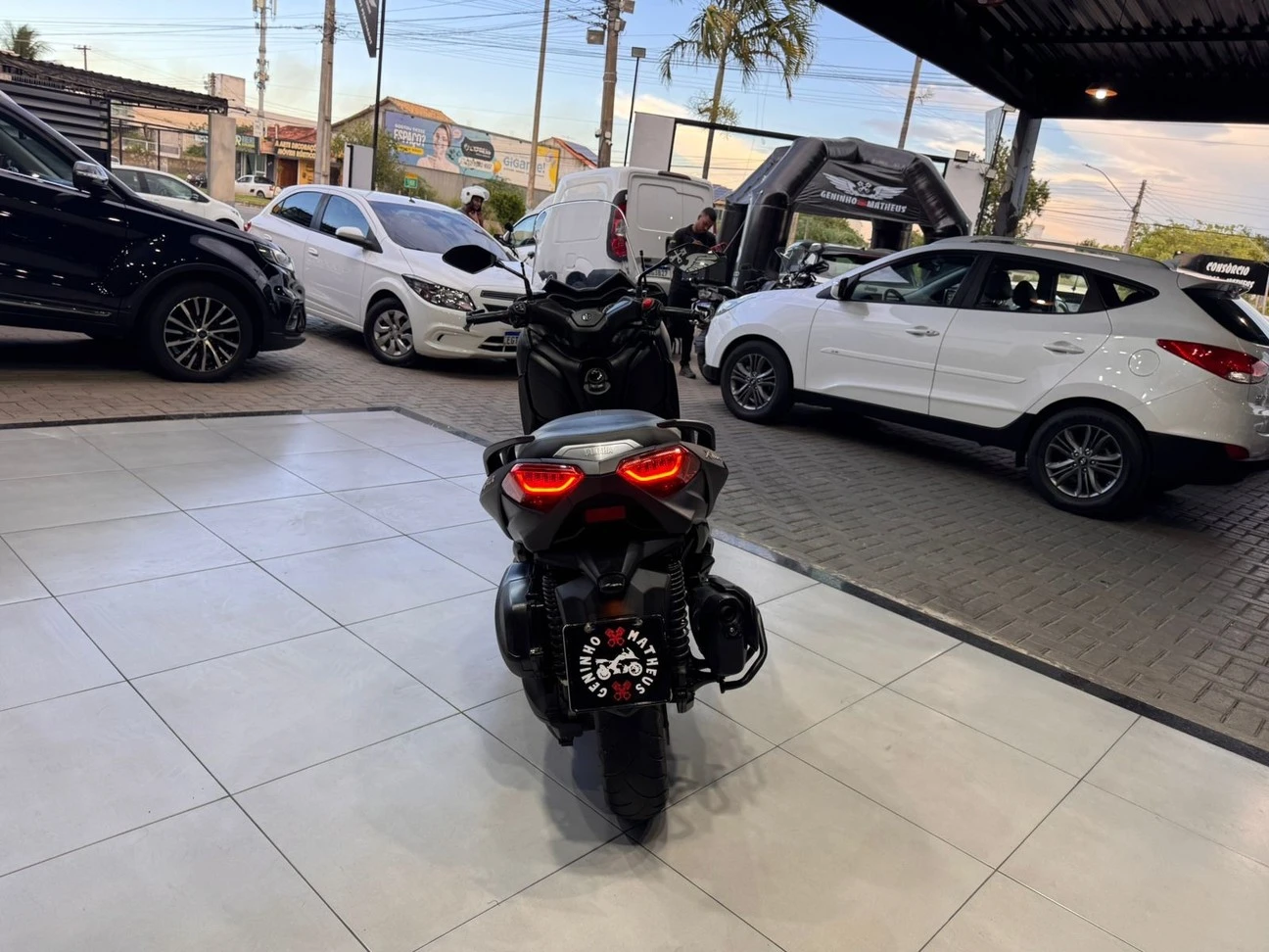 YAMAHA XMAX ABS