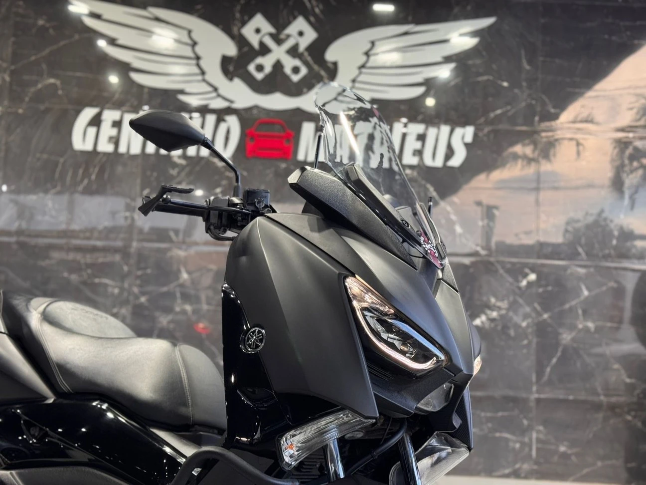 YAMAHA XMAX ABS