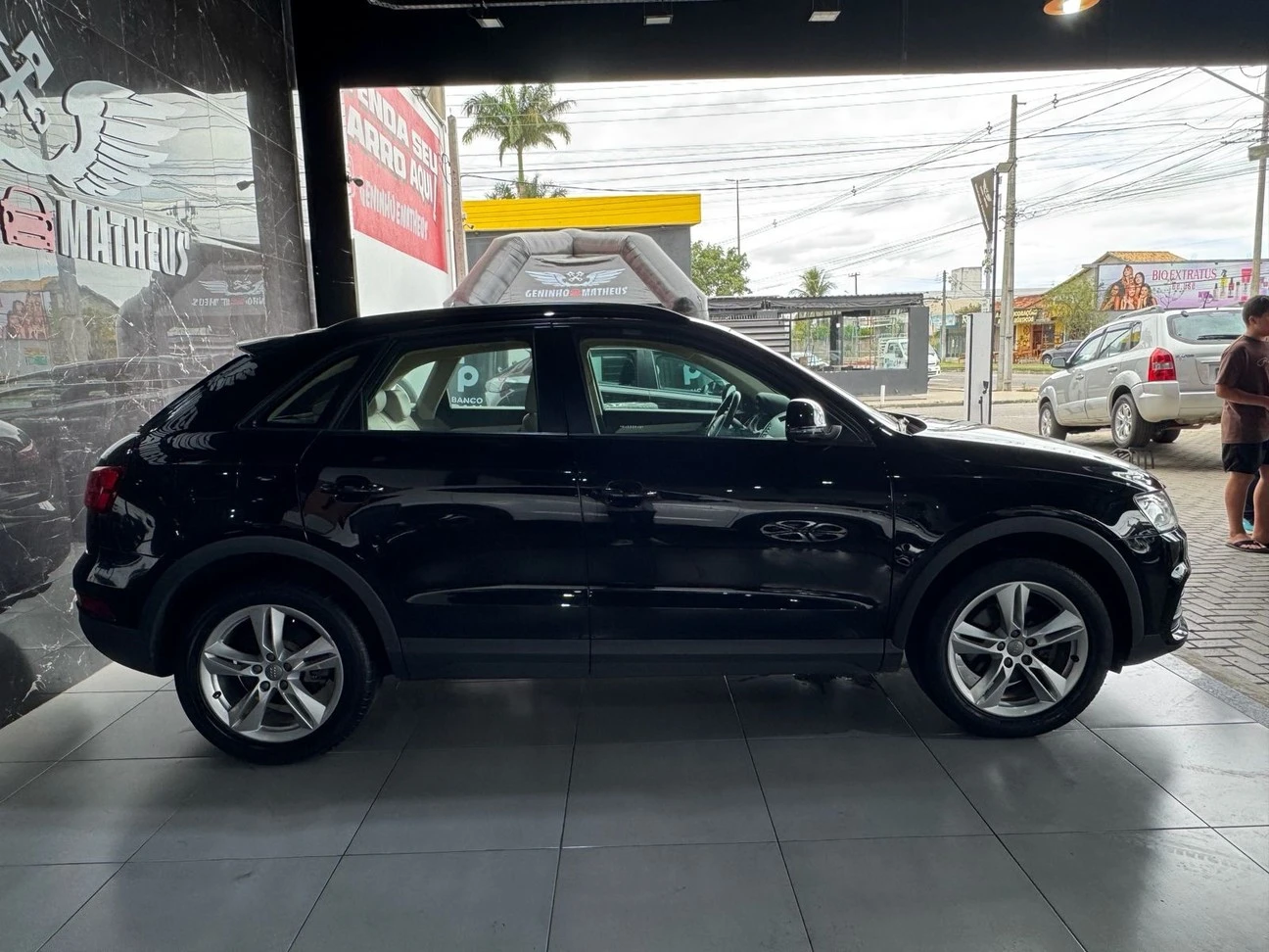 AUDI Q3