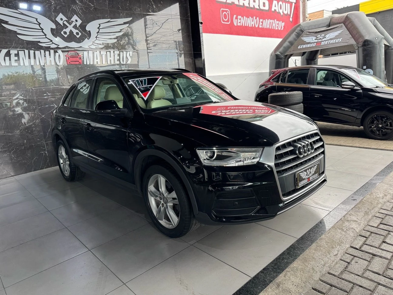 AUDI Q3