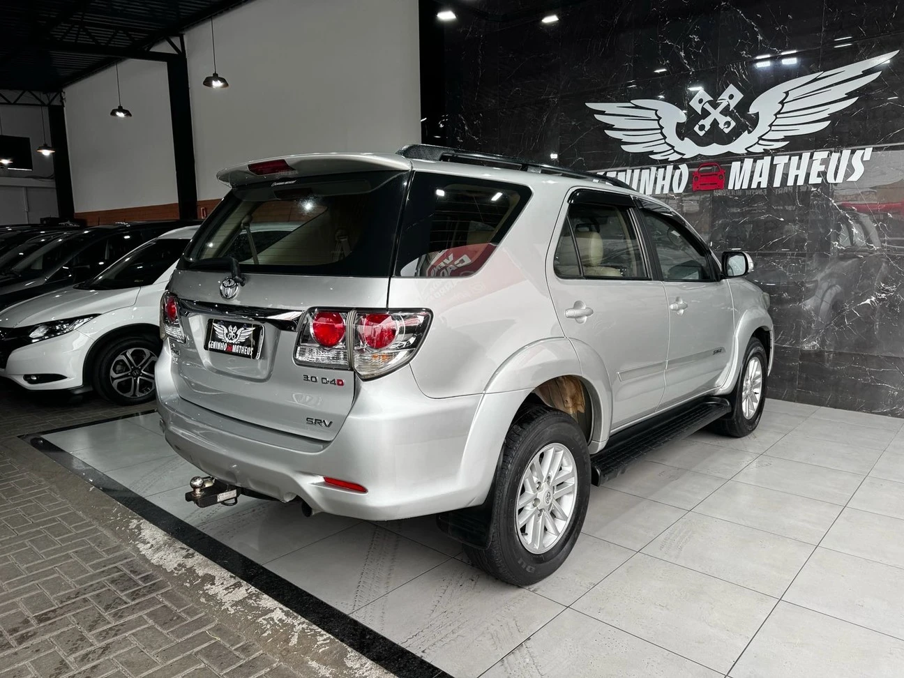 TOYOTA HILUX SW4
