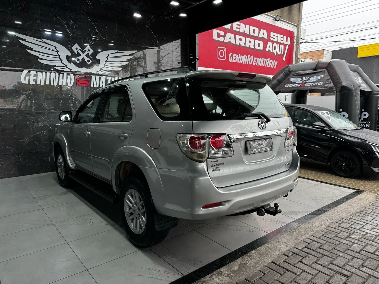 TOYOTA HILUX SW4