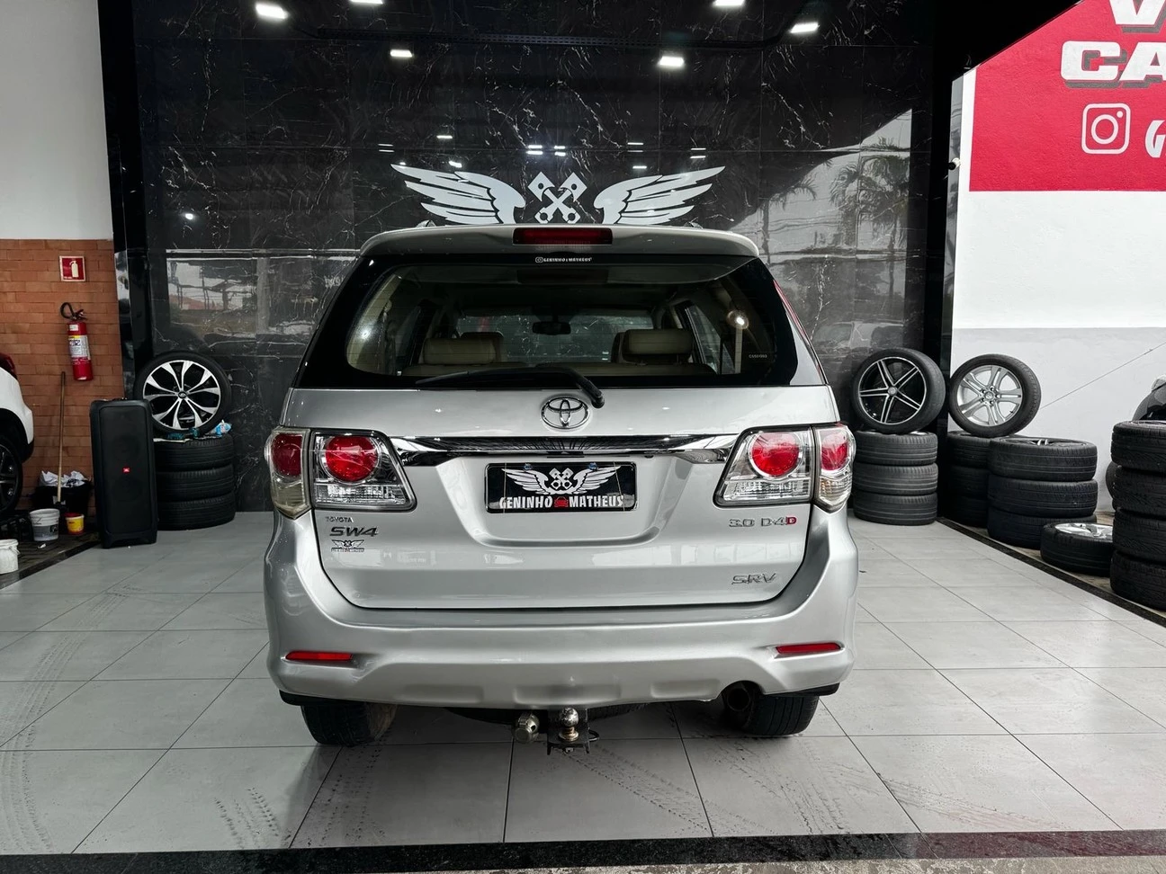 TOYOTA HILUX SW4