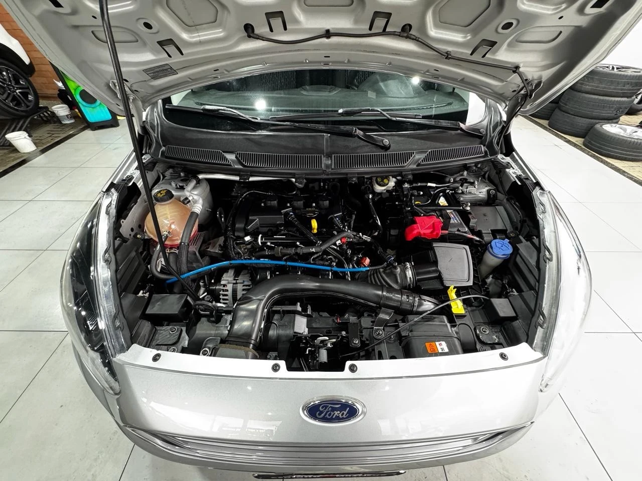 FORD KA