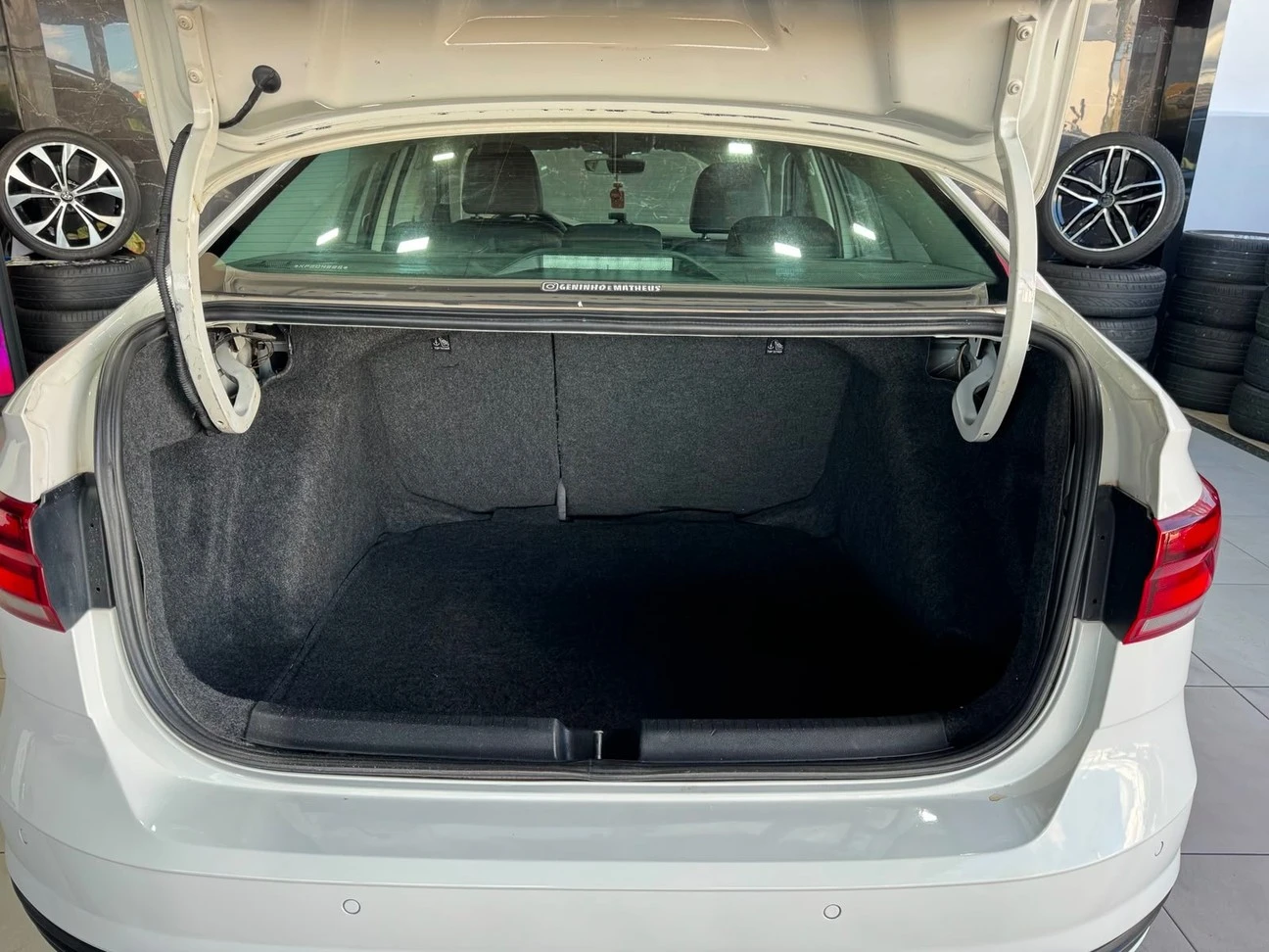 VOLKSWAGEN VIRTUS