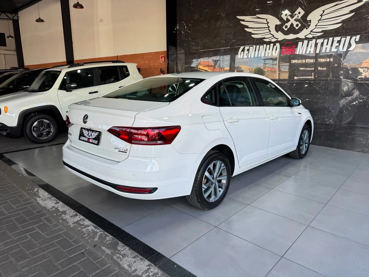 VOLKSWAGEN VIRTUS