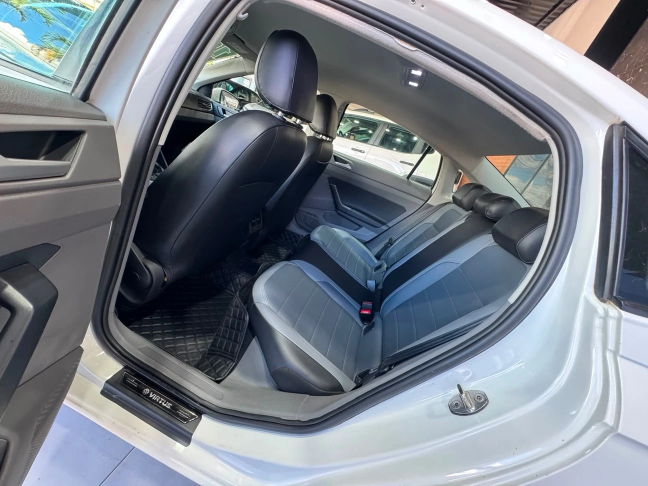 VOLKSWAGEN VIRTUS