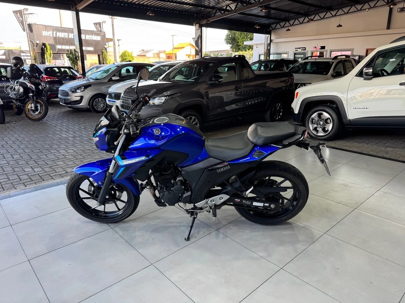 YAMAHA FZ25 FAZER ABS