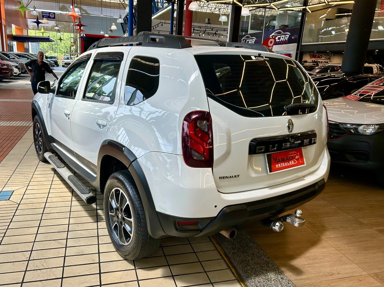 RENAULT DUSTER