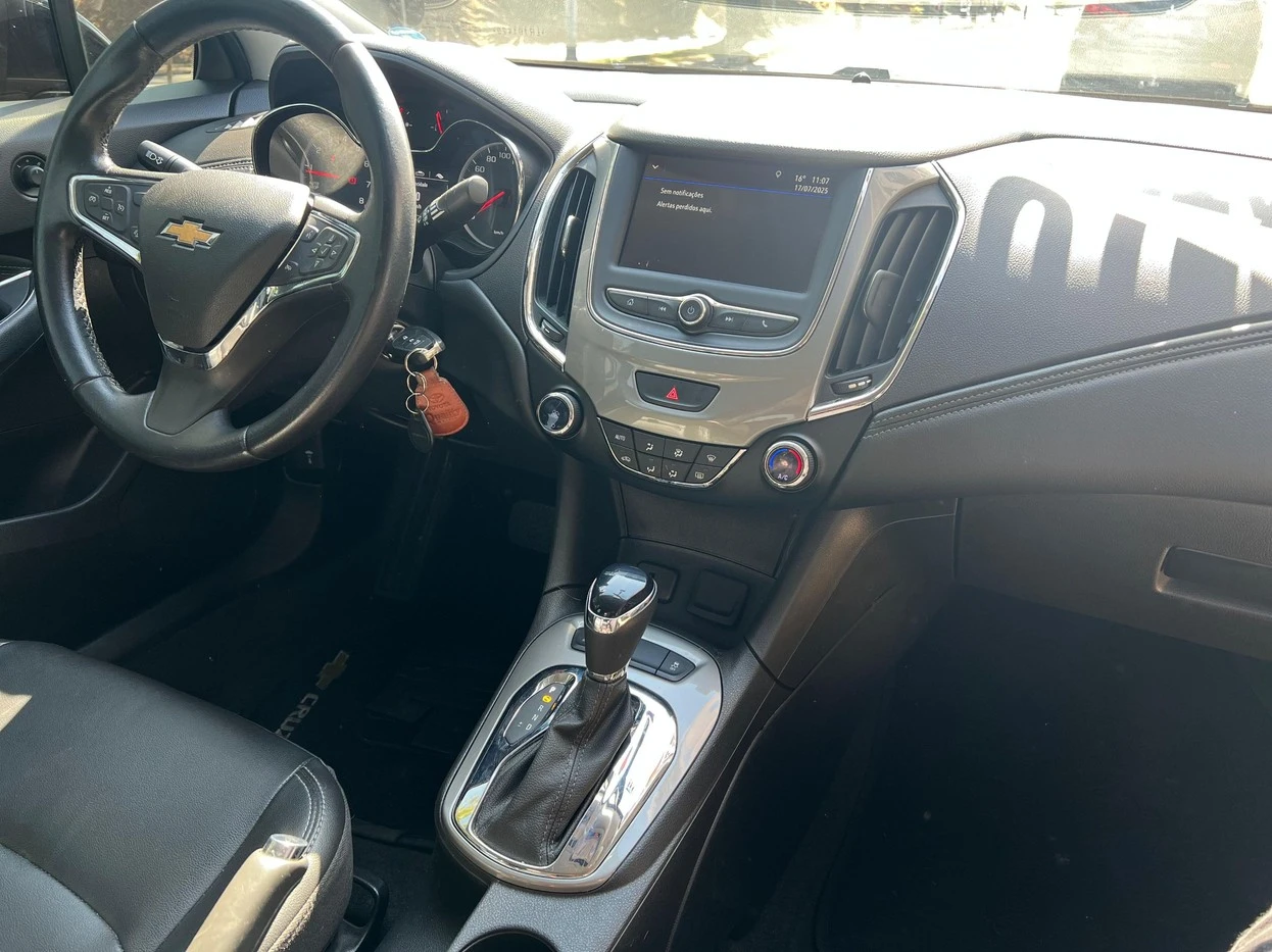 CHEVROLET CRUZE