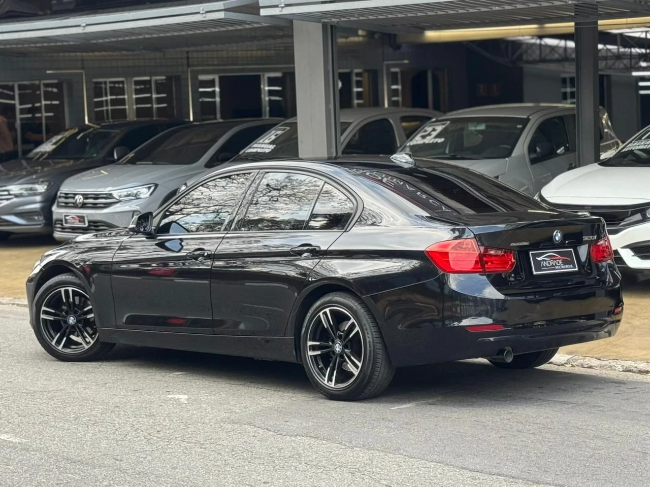 BMW 320I