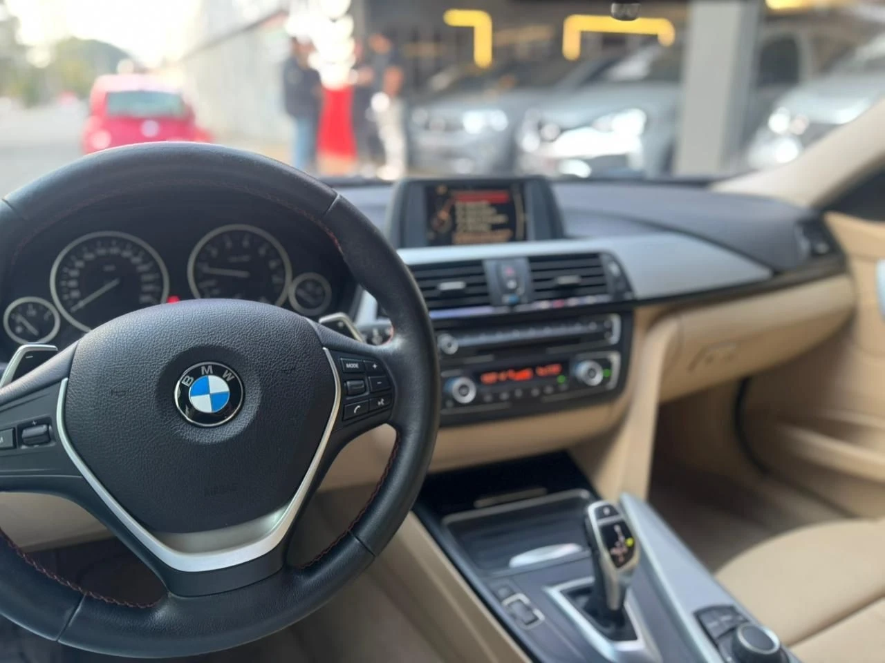 BMW 320I